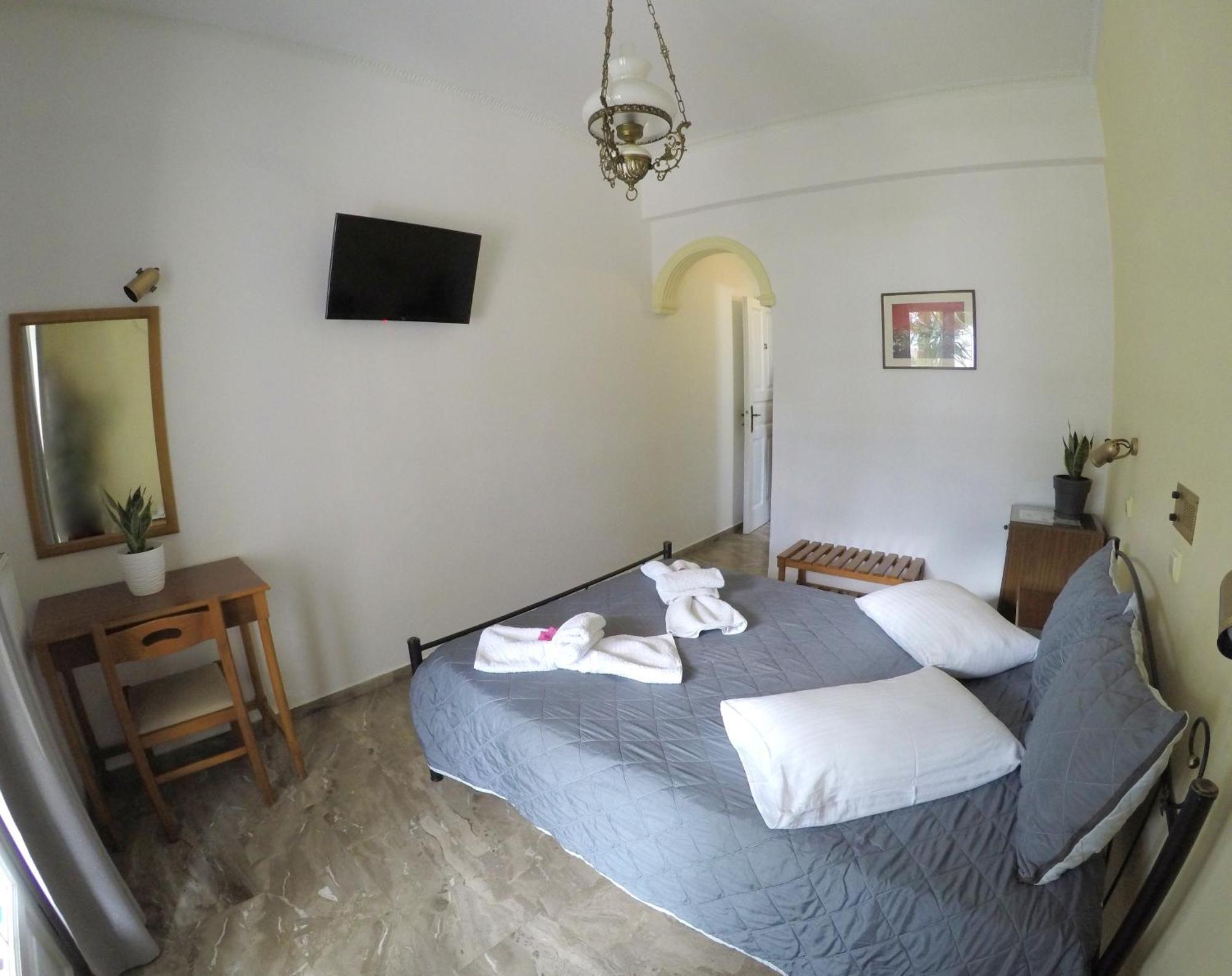 Hotel Zeus Kamári Habitación foto