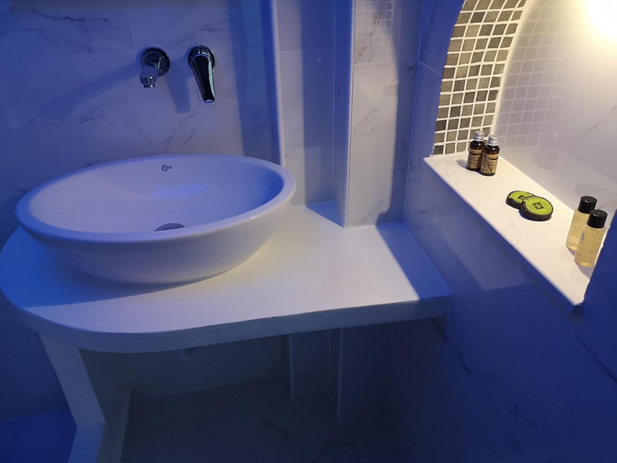 Hotel Zeus Kamári Habitación foto